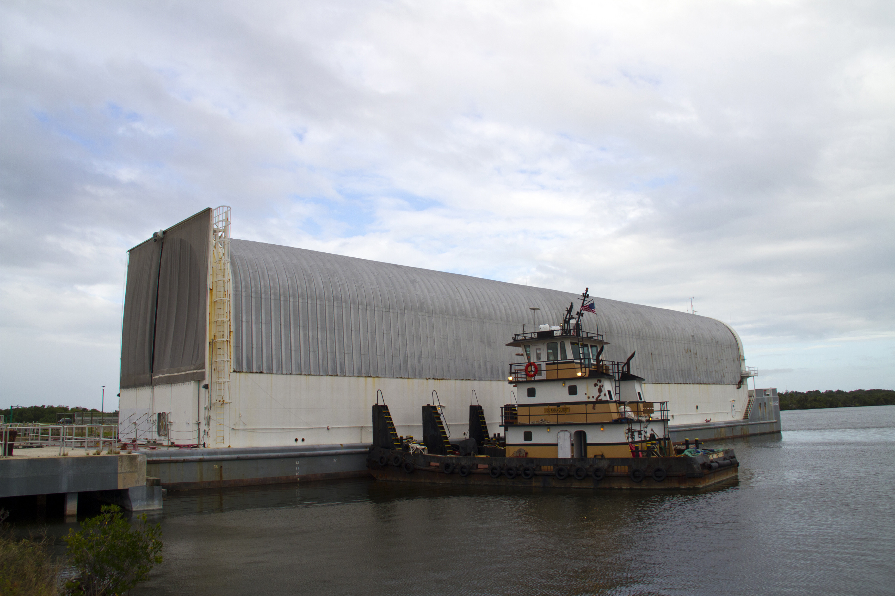 nasa-s-pegasus-barge-last-of-its-kind-gets-new-lea-1